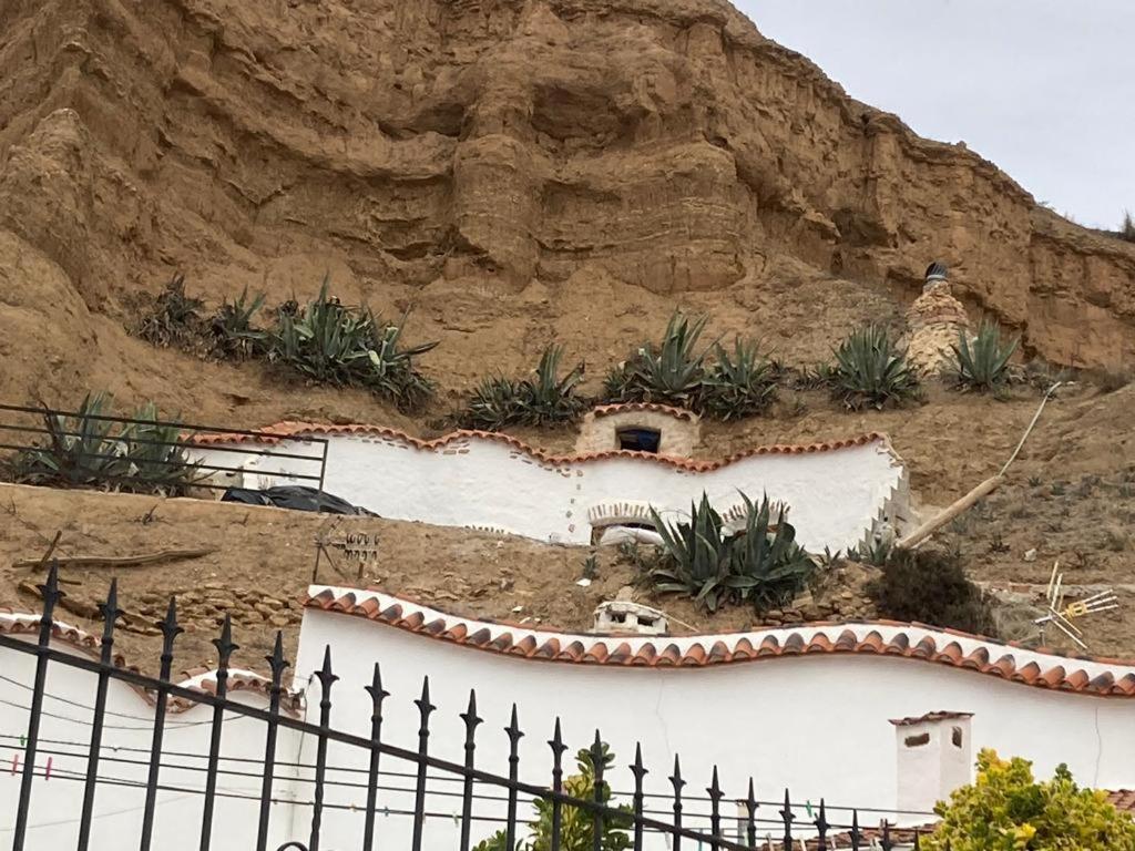 Villa Creatively Designed Cavehouse With Jacuzzi Gorafe Esterno foto
